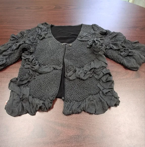 Coat - Picture 7 of 9